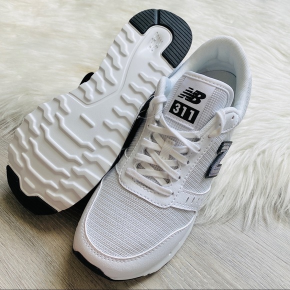 NWT New Balance 311 Women’s Shoes - Picture 3 of 9